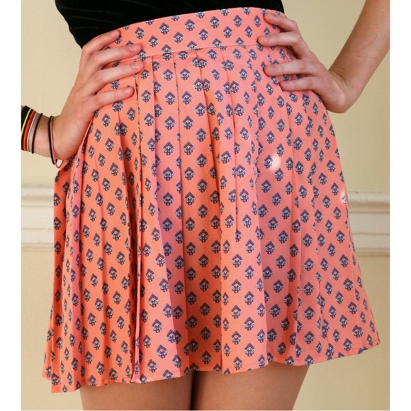 Vintage Baroque Pattern Pleated Skirt | Mark Henri Retro Fleur Maximalist Mini - Picture 2 of 5